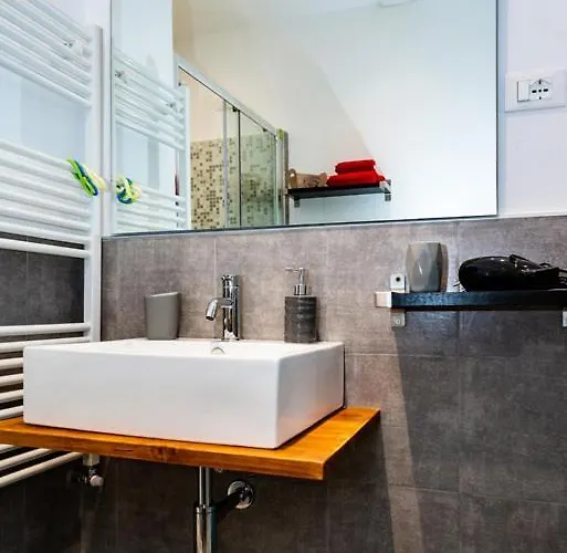 Shelley בית הארחה 3*