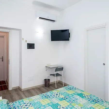 Guest house Shelley *