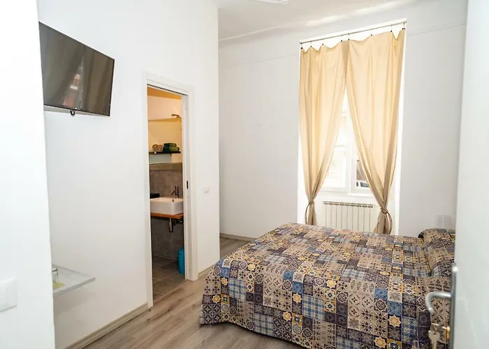 Shelley Πανσιόν