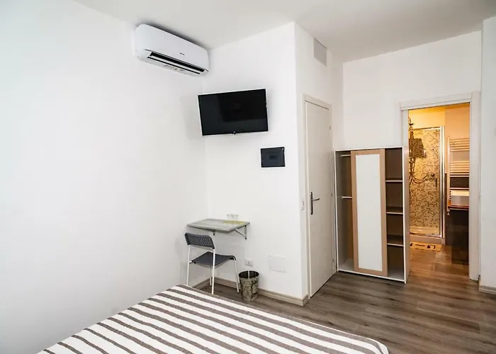 Shelley Πανσιόν